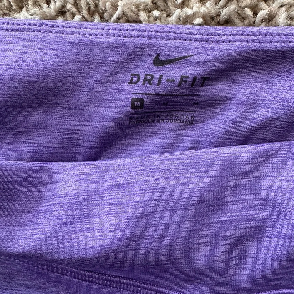 BRAND NEW Woman’s Nike dri-fit crop length running leggings - Picture 6 of 8